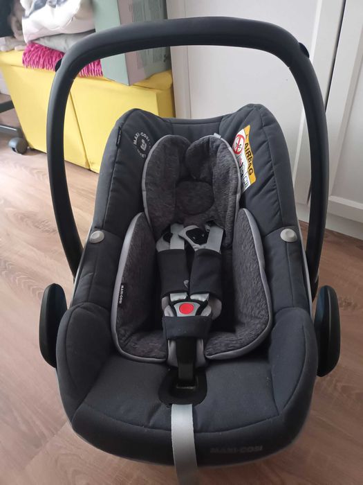 Fotelik Maxi Cosi 0-13kg + baza isofix