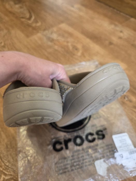 Шлепанцы, вьетнамки Crocs, р.w6