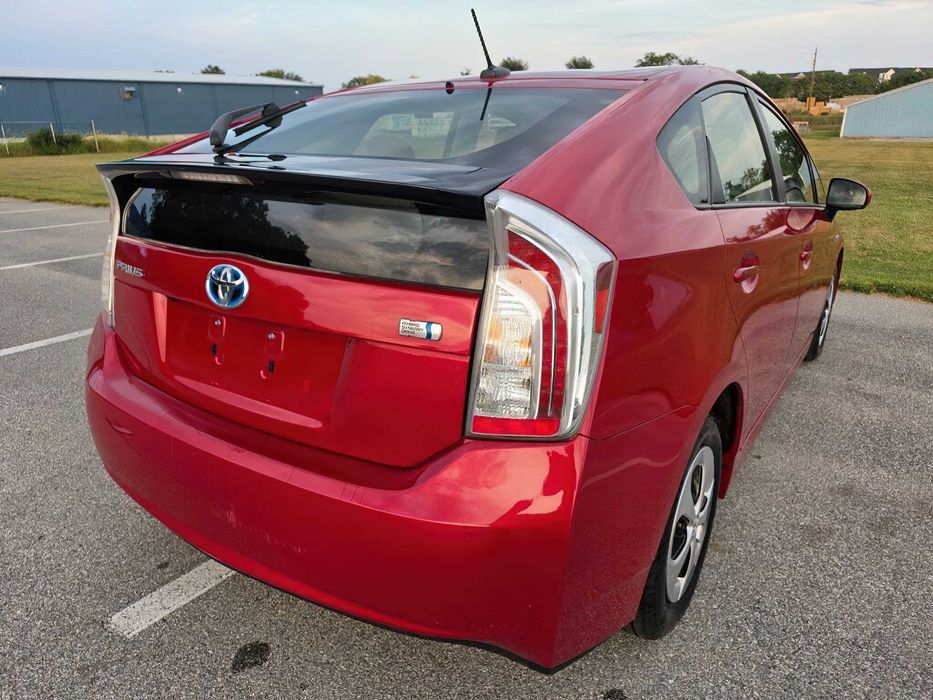 Toyota Prius Four      2015