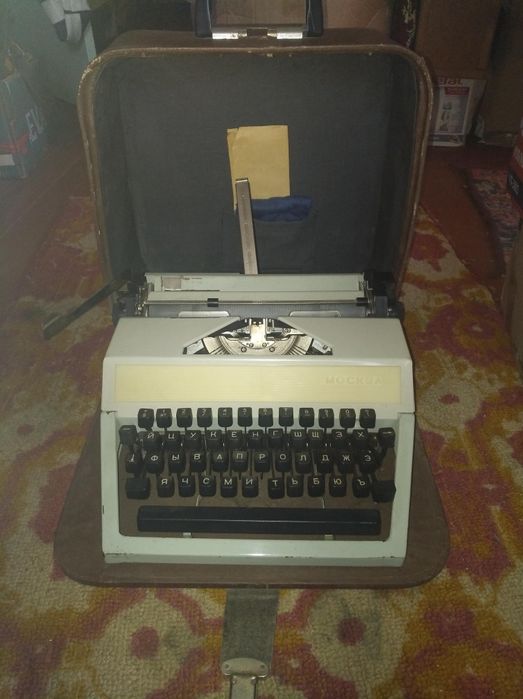Продам печатную машинку