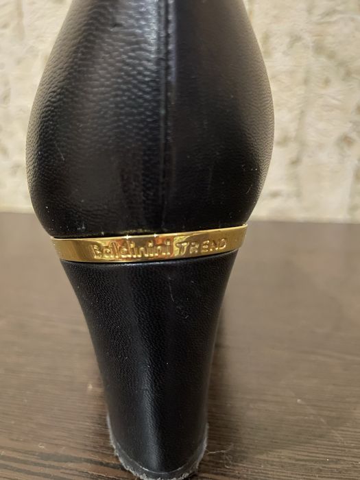 Baldinini Стильні осінні черевики