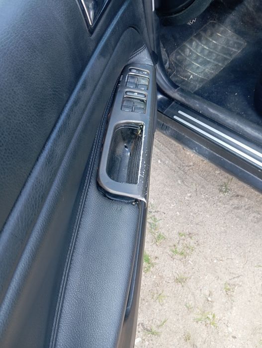 VW Passat 130 Highline com repro