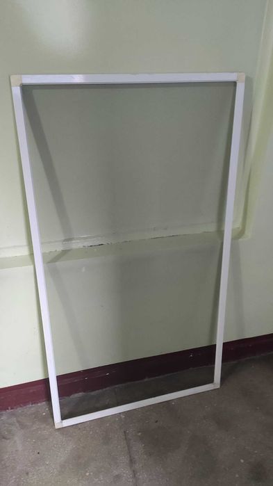 Moskitiera okienna biała rama