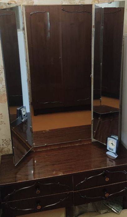 Трюмо треляж с зеркалом