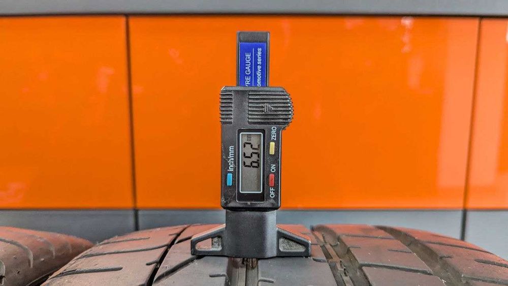 Шини 265/30 ZR20 94Y Pirelli PZero RO1