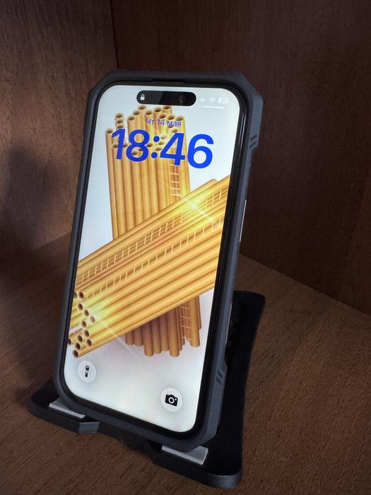 Продам iphone 16 pro