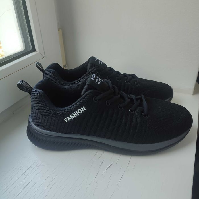 Нові літні кросівки Fashion 41р. 26 см.