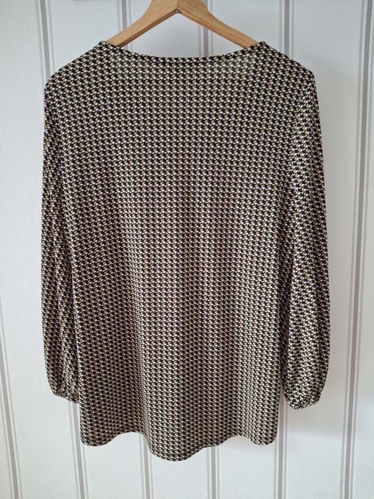 Bluzka w kolorowe sześciany - efekt 3D - elastyczna -Adrianna Papell -