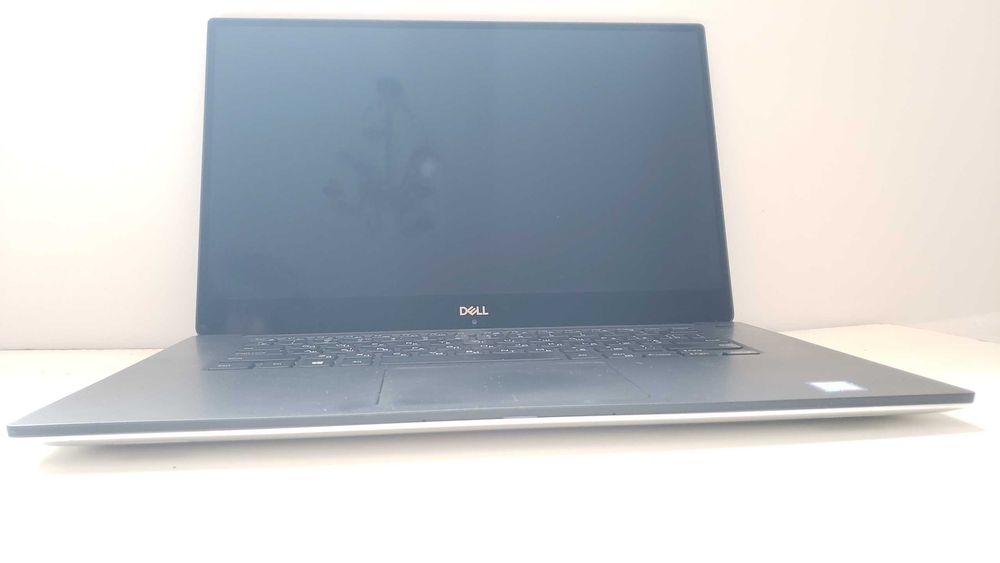 Ноутбук Dell Precision 5530 IPS i7-8850H 32Gb DDR4 512Gb SSD nNidia 4G