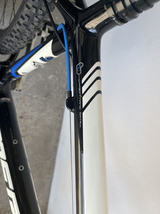 Bicicleta de carbono mérida o nine xt- aceito retoma
