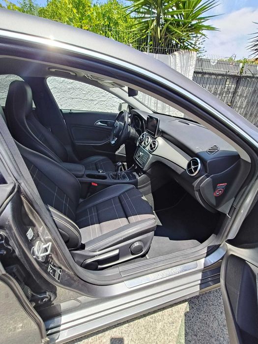 Mercedes CLA 180 Carvoeiro