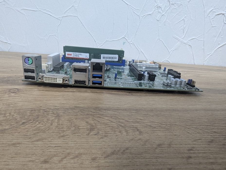 Материнка Supermicro X11SSQ + Pentium G4600 + 8GB DDR4