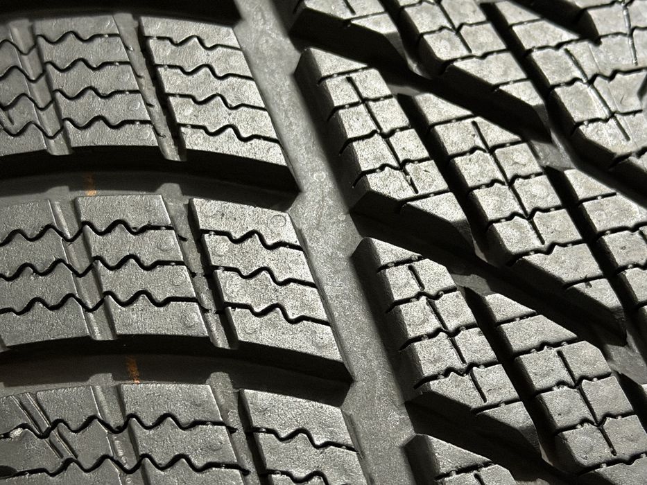 245/50 r 19 2 шт.