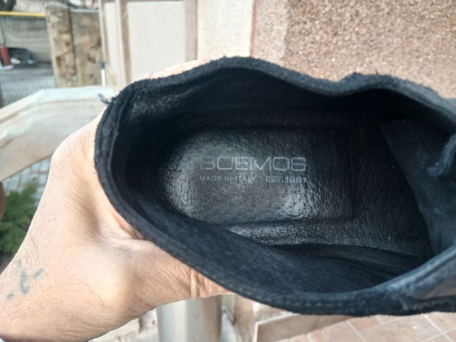 Продам ботинки новые Италия  43-44 размер