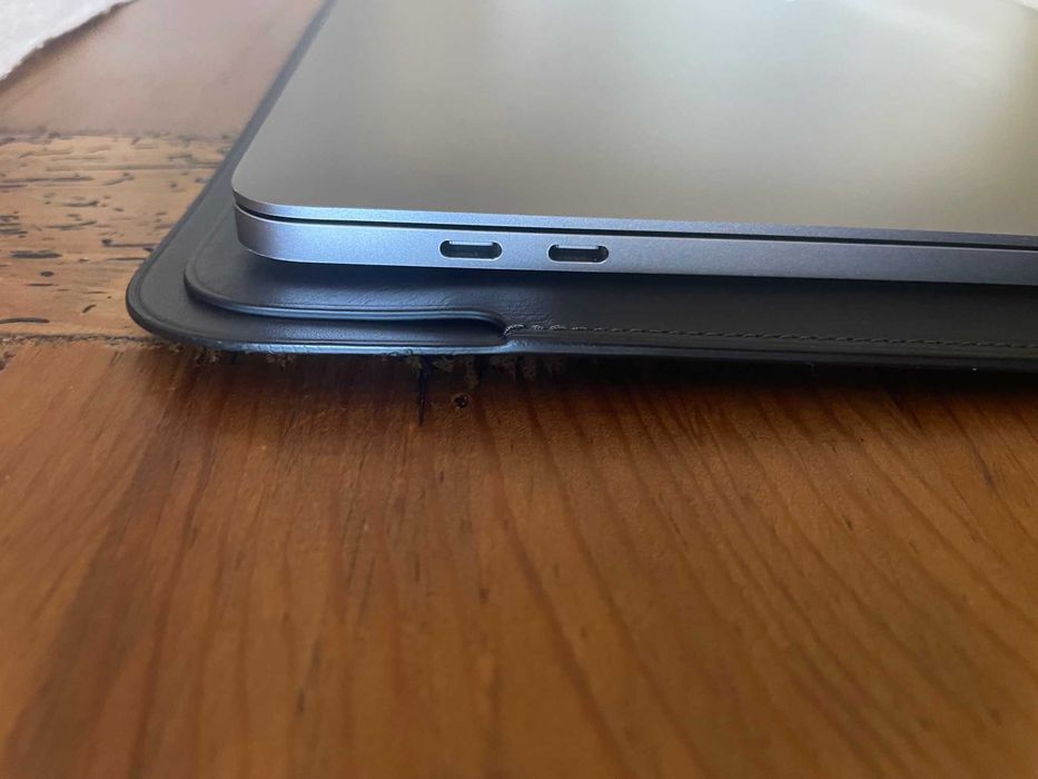 Macbook Pro 2018 com processador i7 e 16GB de RAM