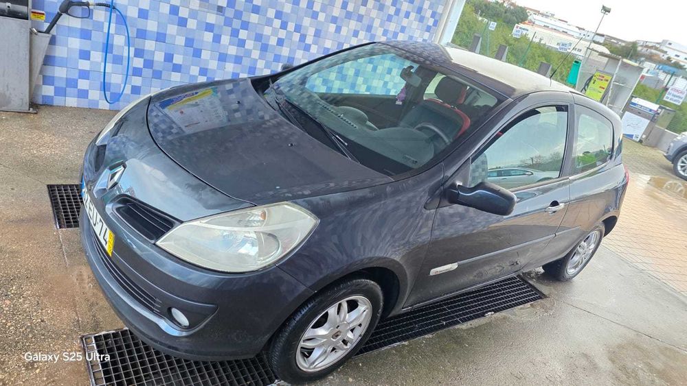 Renault clio 1.2 gasolina-Mecanica impecável