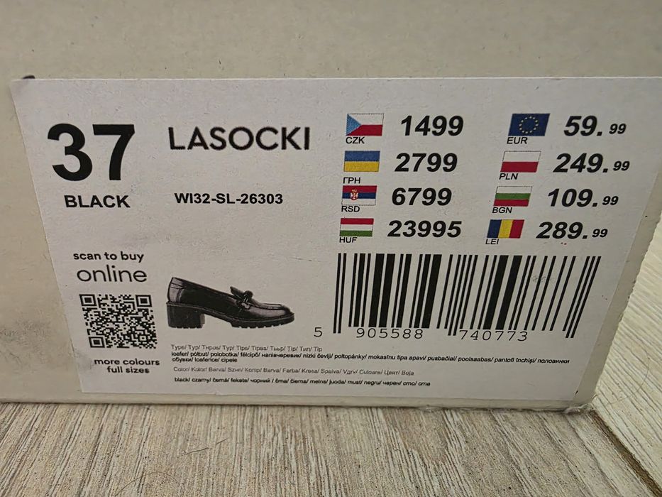 Lasocki na słupku  37