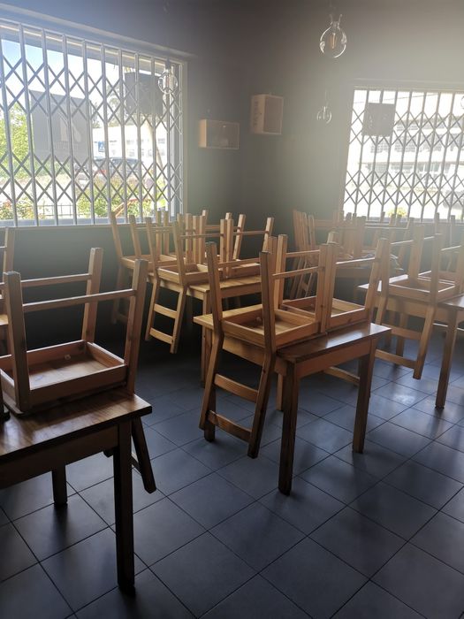 Vende se recheio de restaurante