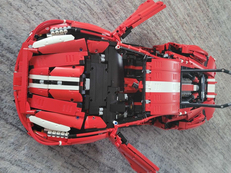 Lego technic MOC C61042 Ferrari 488 Pista 1:8