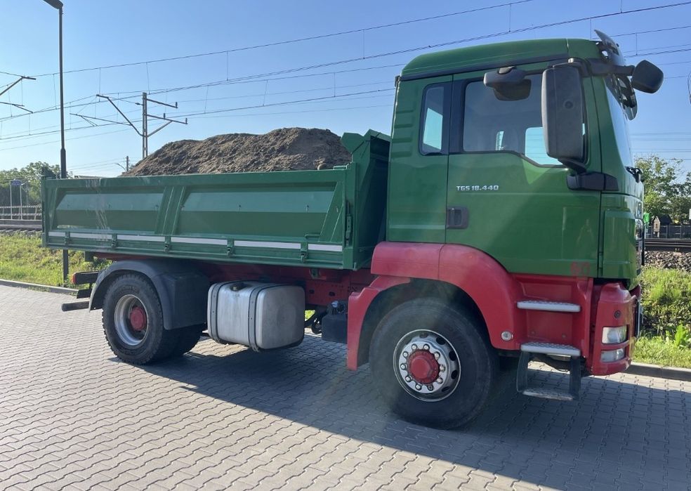 Ziemia ogrodowa/ Ziemia/ Ziemia pod trawnik/ Czarnoziem