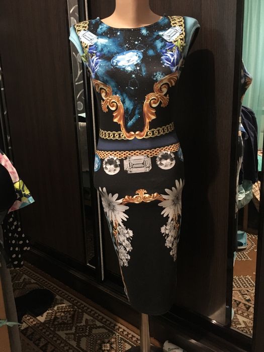 Сукні, сарафани, за три 250 грн