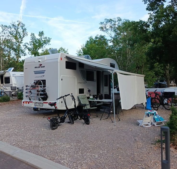Kamper Roller Team Kronos Ford 279M