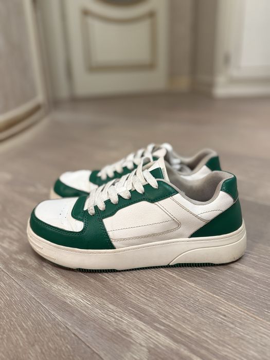 кросівки pull&bear