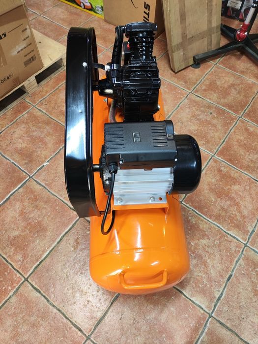 Компрессор Powercraft АС-10030 /100L/2х цил/ременной/пл.упаковка/219