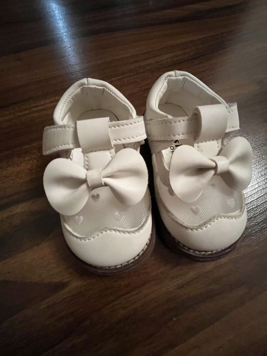 Туфлі для дівчинки , туфельки