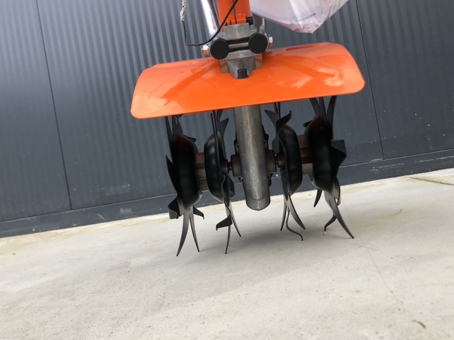Escarificador a gasolina