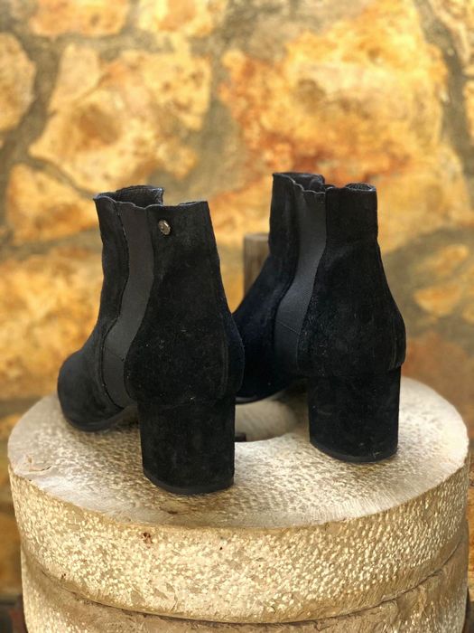 Botas Pele Camurça HUSH PUPPIES - tam 40