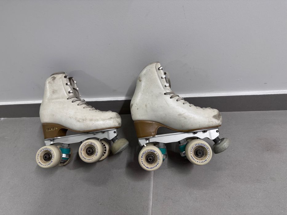 Patins de patinagem artística número 220