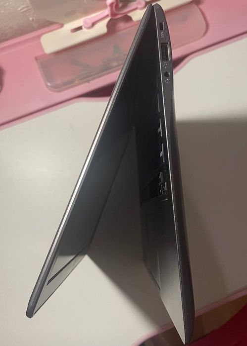 Компактний ноутбук Samsung для навчання — Тонкий, легкий, літає в інте