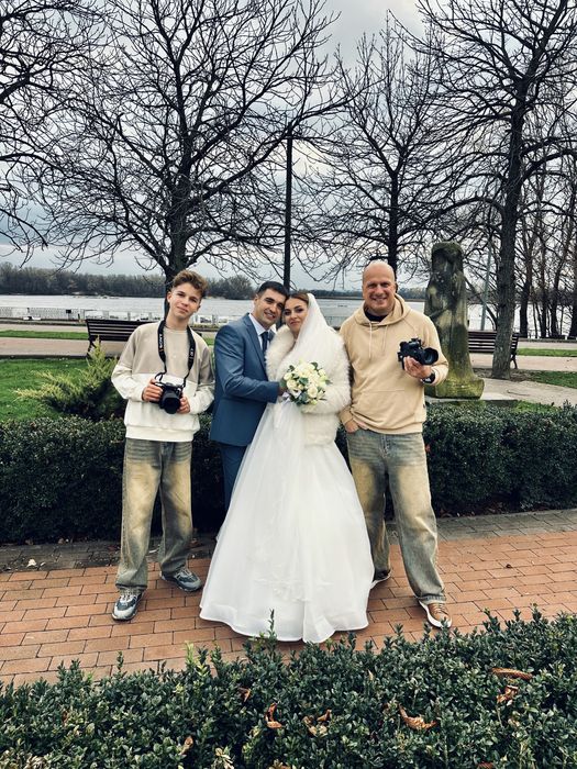 Весільний Відеограф та фотограф