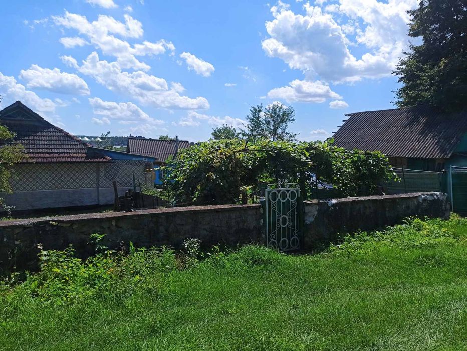 Продається затишний житловий будинок