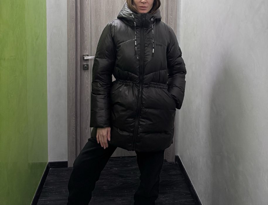 Пуховик Svea (шведская торговая марк)