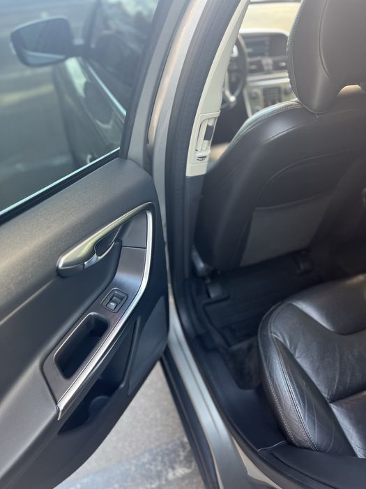 Volvo XC60 D5 AWD 2.4 Diesel