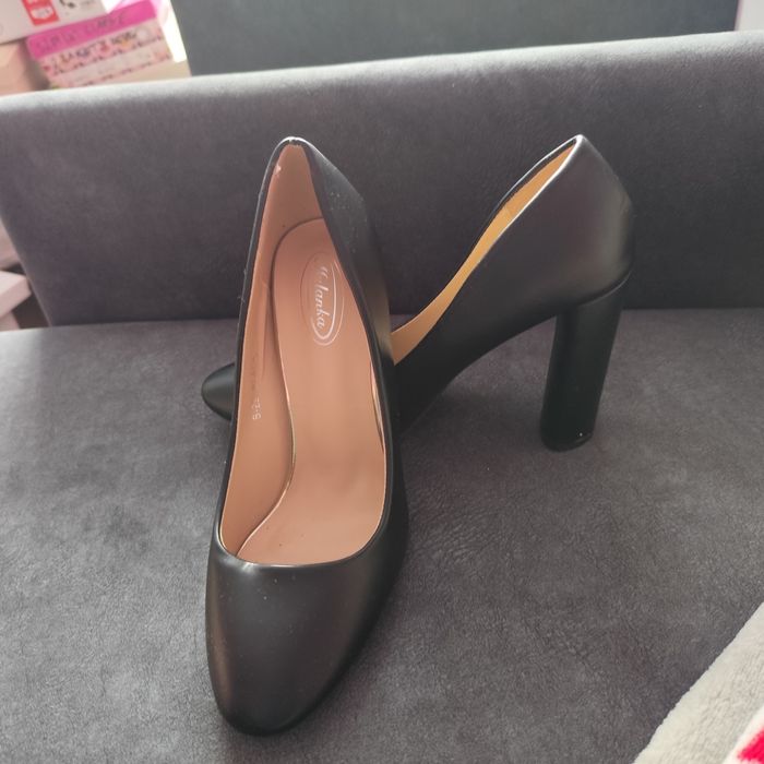 Buty damskie 40/41 na słupku