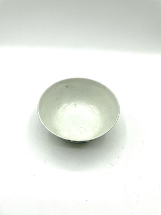 ANTIGA TAÇA TIGELA DE PORCELANA DRAGÕES AZUIS E BRANCOS