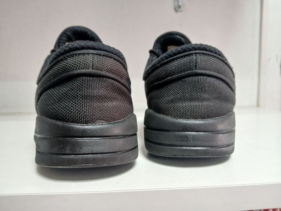 Nike 42p/27 см,  кросівки оригінал