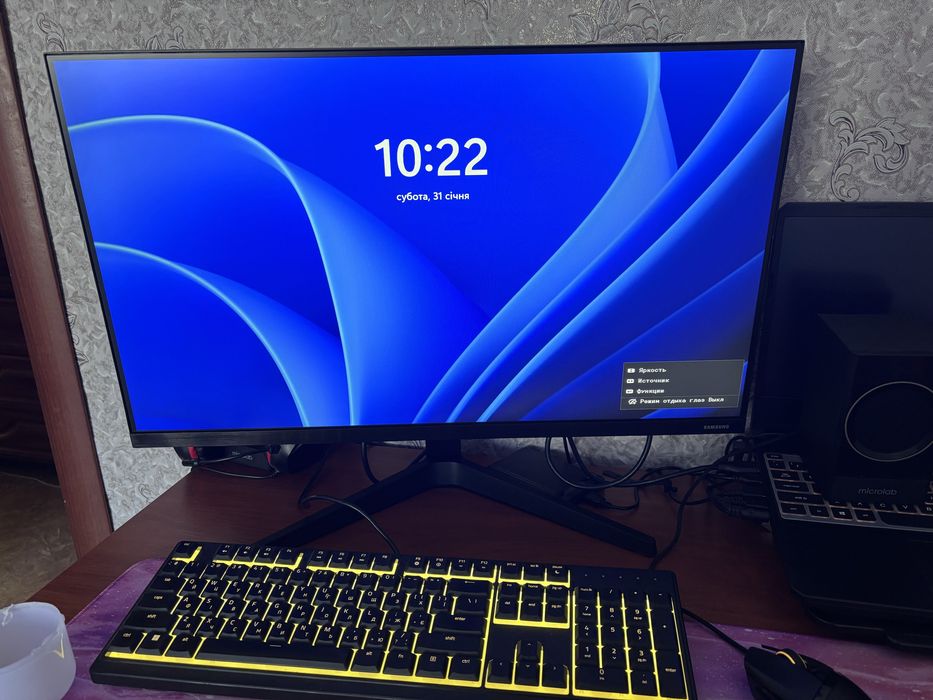 Монитор Samsung  27" IPS
