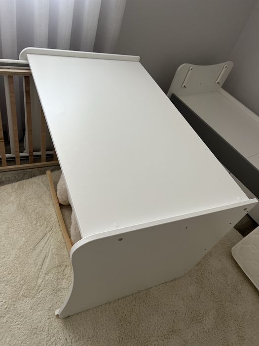 Berço Conversível Em Mesa-cama Lorelli