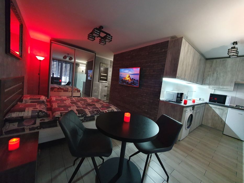 Апартаменти 21 +