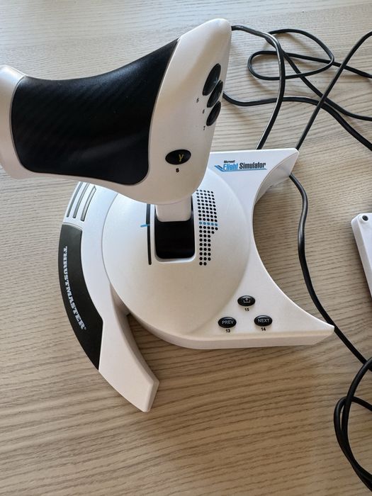 Joystick Thrustmaster T.Flight HOTAS One Microsoft Flight Simulator  Edition — Xbox/PC