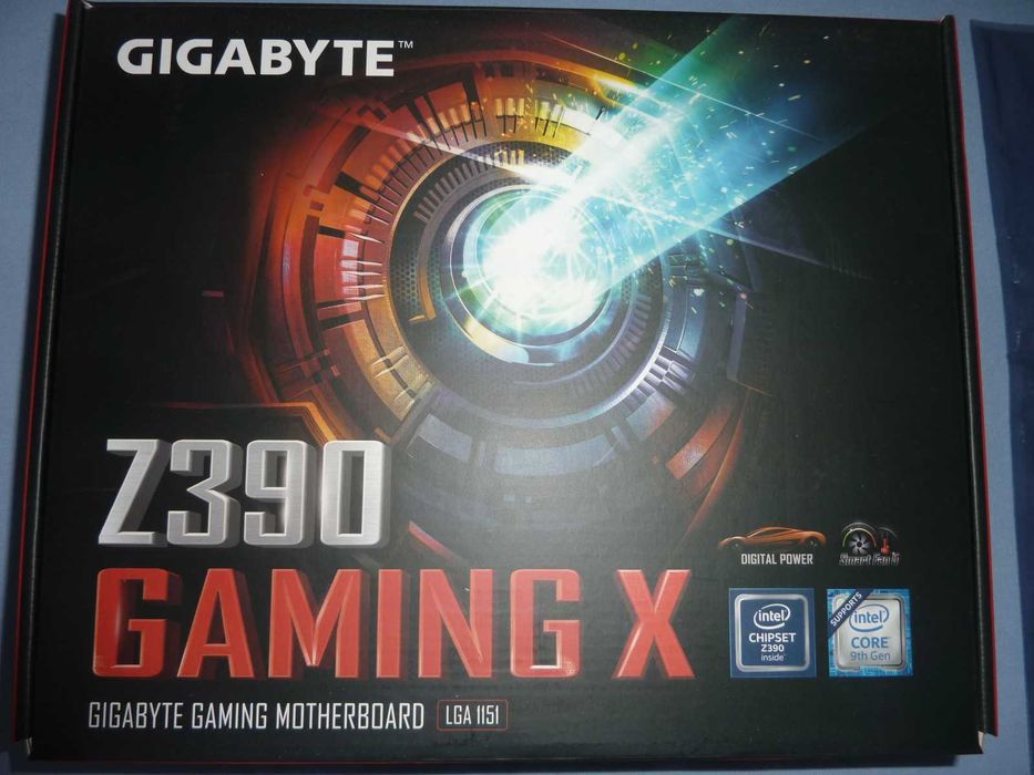Gigabyte Z390 GAMING X (Rev. 1.1) + procesor Intel i7 9700