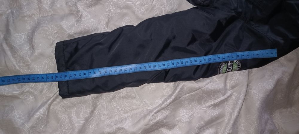 Зимняя , теплая куртка на  мальчика