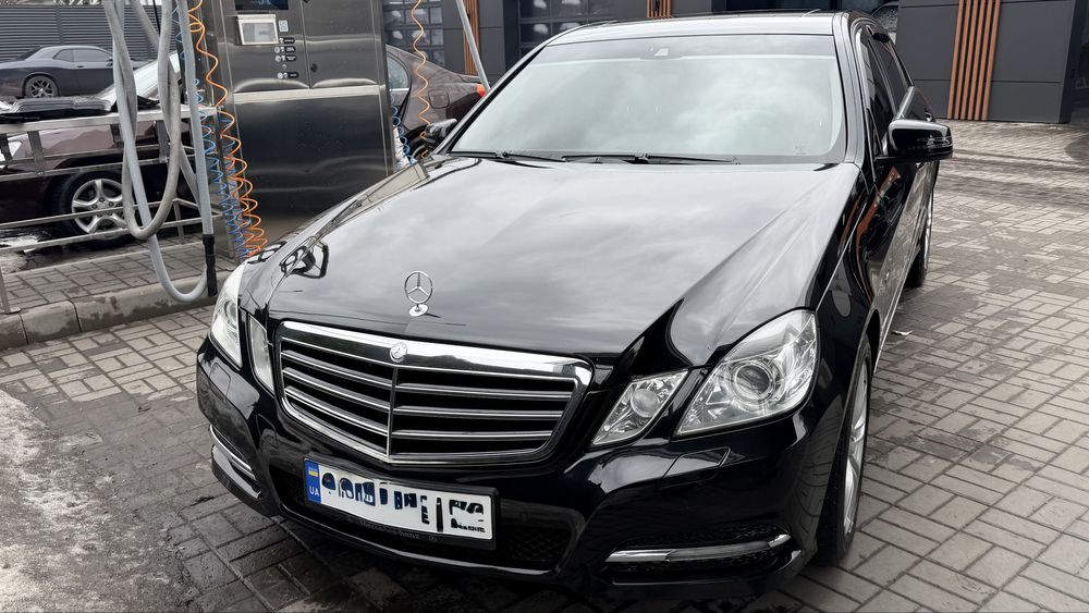 Mercedes-Benz E-Class 2011 w212 Avantgarde