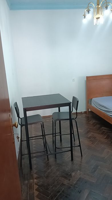 Quarto Para Arrendar