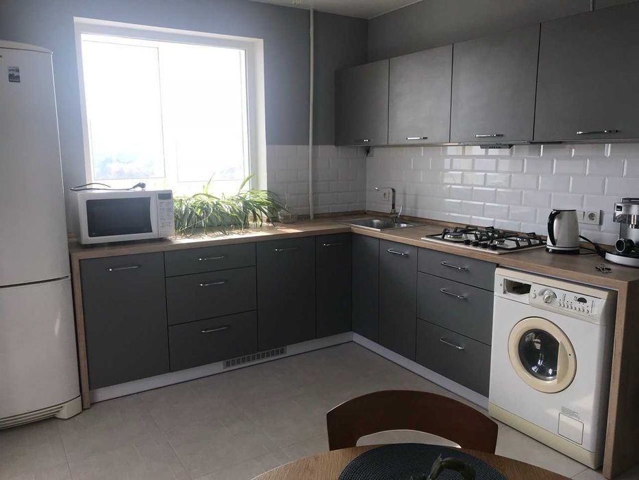 У продажу 3-кімнатна квартира на Шишкіна