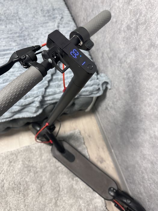 Електросамокат Xiaomi m365